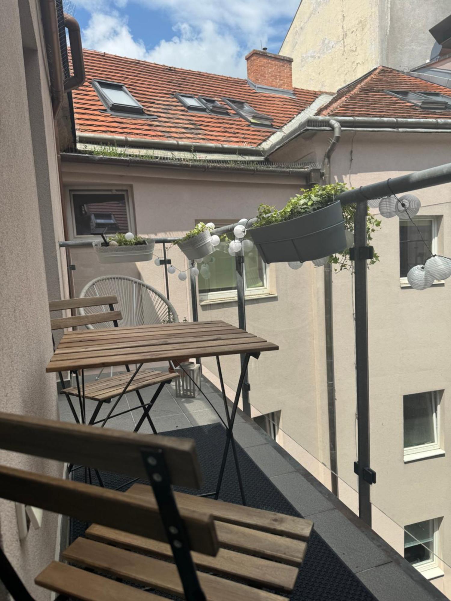 Apartments Bastova, Stela & Mia Apartments Μπρατισλάβα Εξωτερικό φωτογραφία